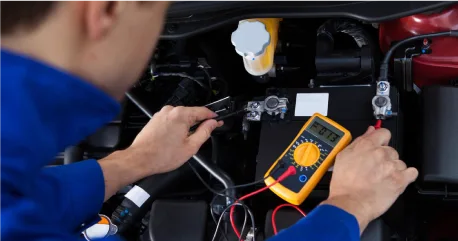 Trocar e testar a bateria do carro